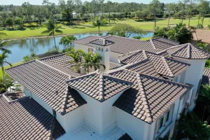 How to Choose a Roof Installation Contractor in Naples, FL