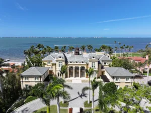 Who Specializes in Tile Roofs in Naples, FL? Who Specializes in Tile Roofs in Naples, FL?